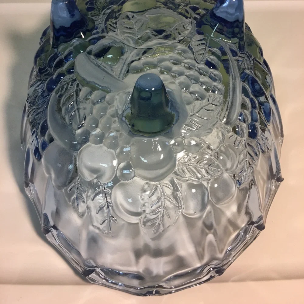 Vintage Indiana / Colony Glass Blue Harvest Grape Bowl - Picture 6 of 12